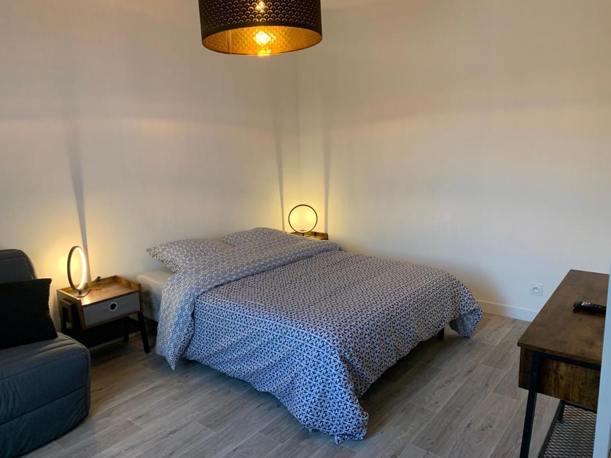 Apartment Le Familial: Cozy Double With Netflix And Private Parking